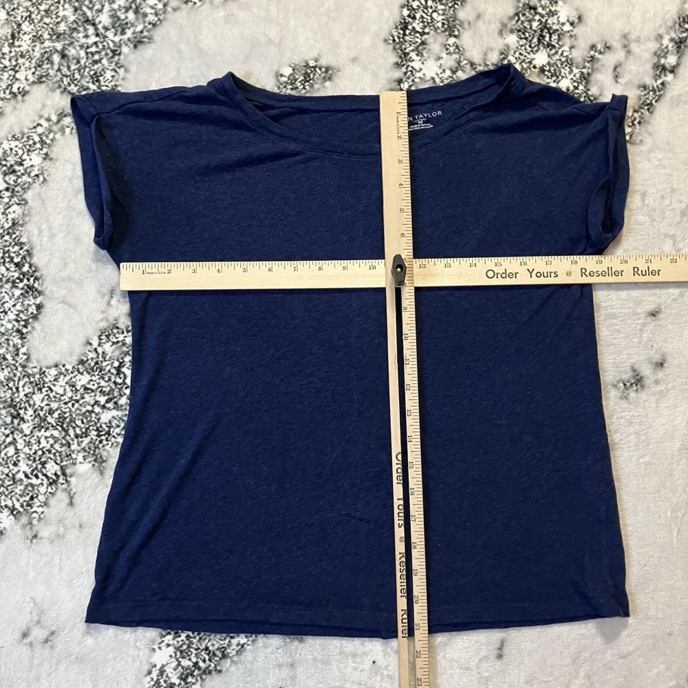 Ann Taylor Factory T Shirt Womens Size Medium Blue Linen Blend Lightweight - Picture 2 of 6